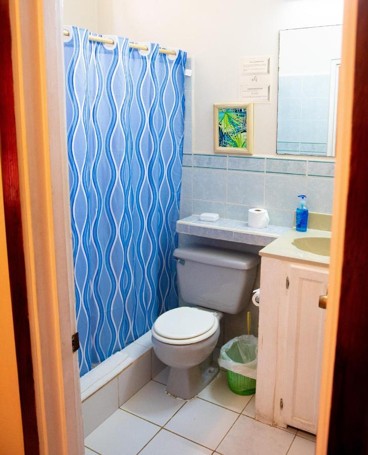 Tropical Breeze Vacation Home And Apartments Gros Islet Exterior photo