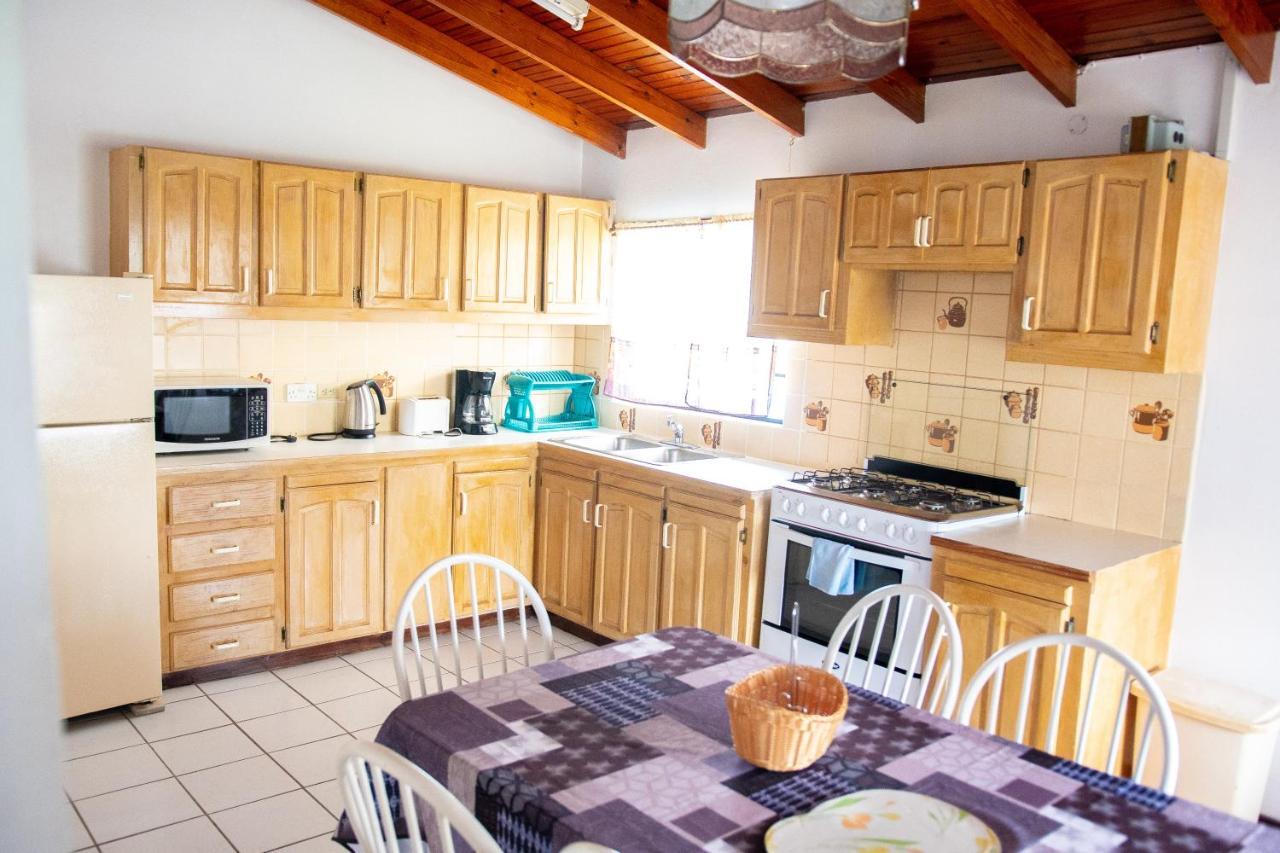 Tropical Breeze Vacation Home And Apartments Gros Islet Exterior photo