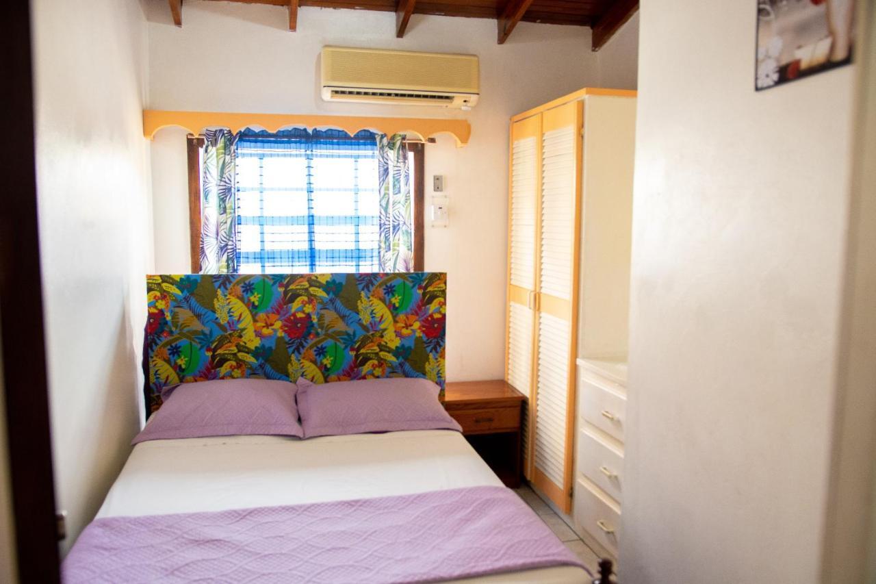 Tropical Breeze Vacation Home And Apartments Gros Islet Exterior photo